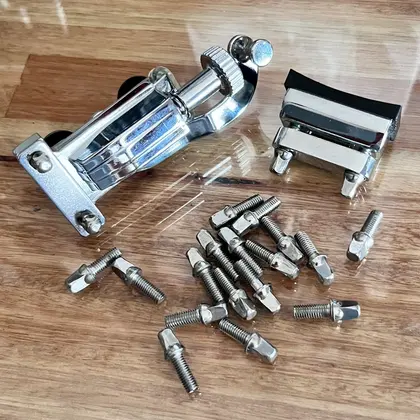 Tornillo M5 Tira Bordona / Puntera